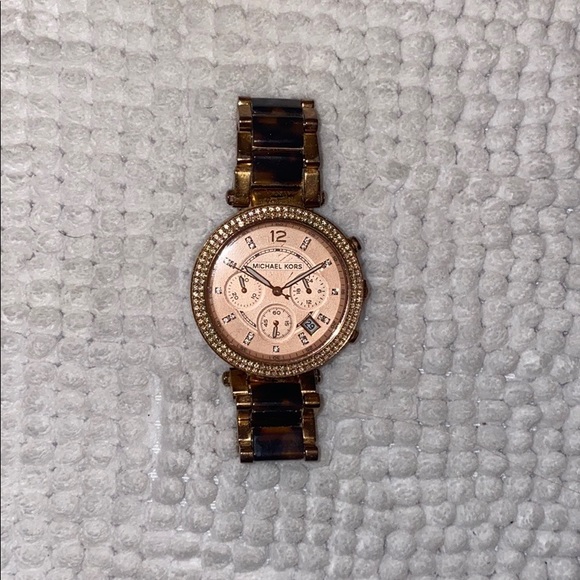 Watch - Picture 2 of 4